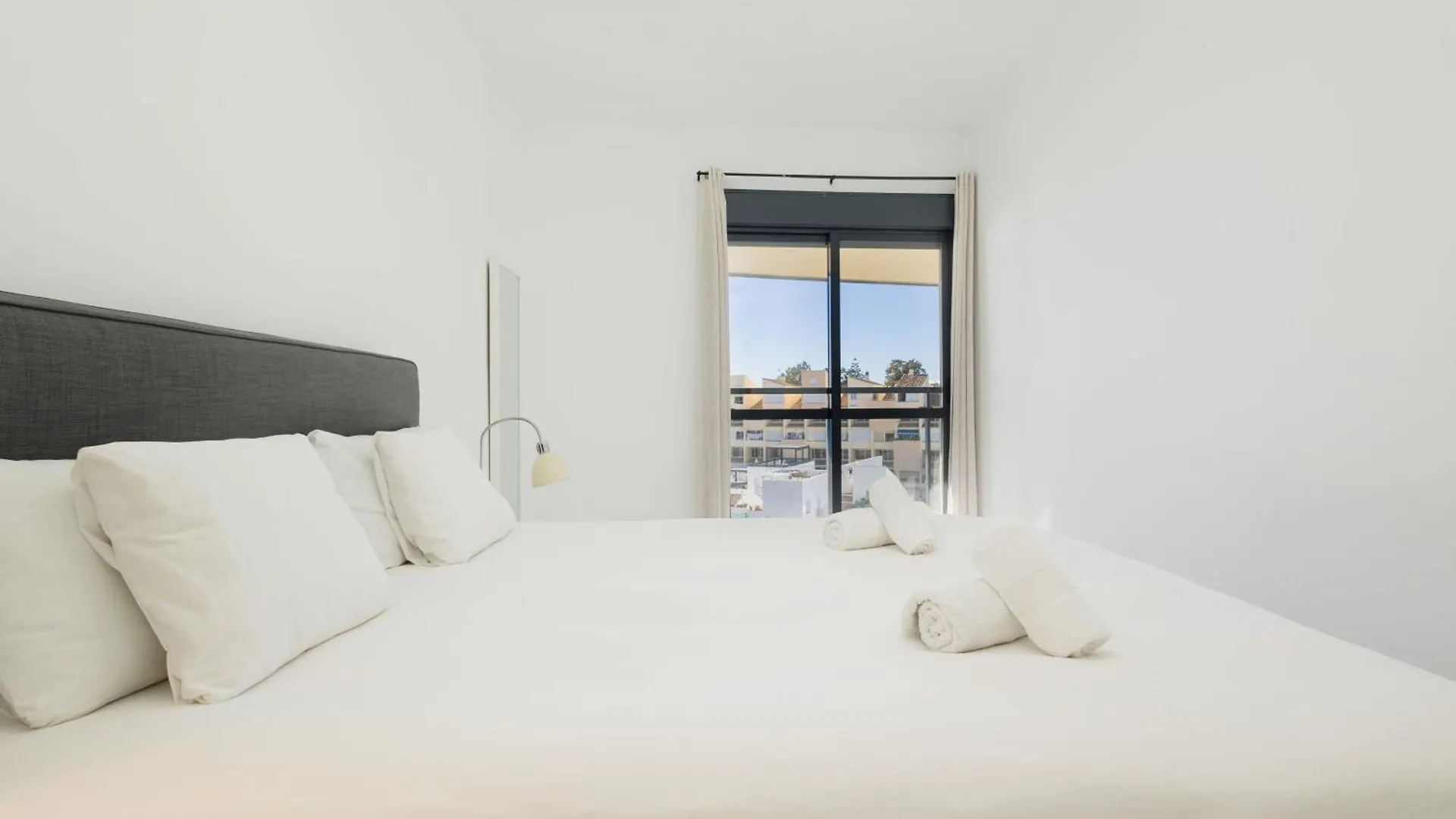First-Line Beach, Terrace And Pool With Incredible Sea Views, New Golden Mile Estepona